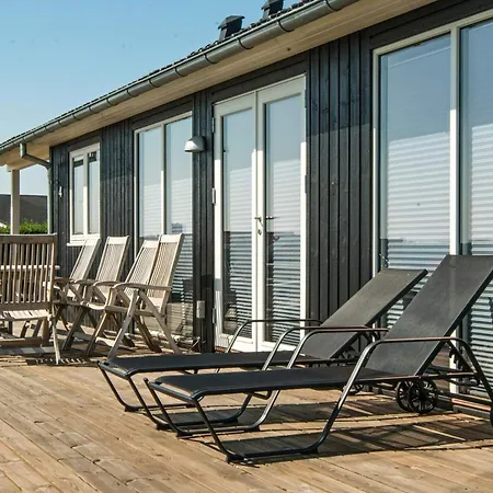 6 Person In Nyaraló *